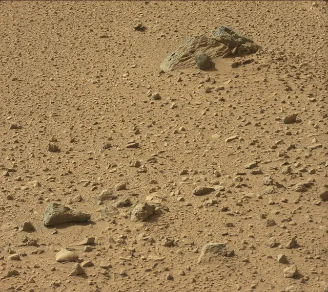 Sol 425: Mast Camera (Mastcam)