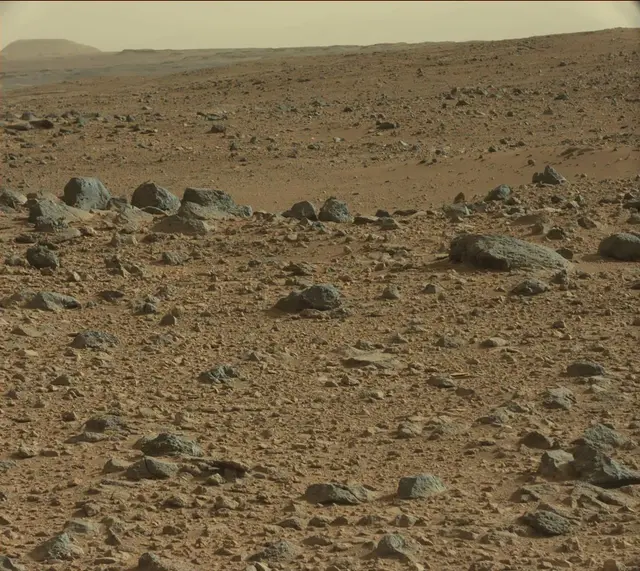 Sol 426: Mast Camera (Mastcam)