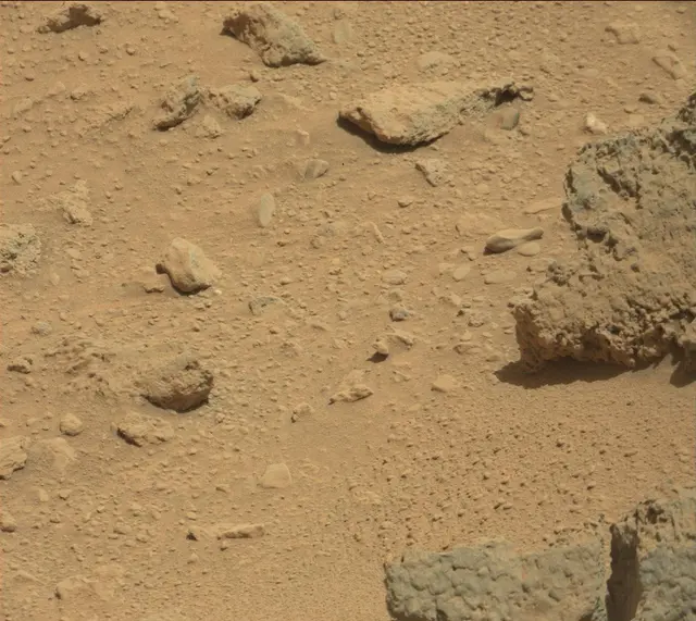 Sol 429: Mast Camera (Mastcam)
