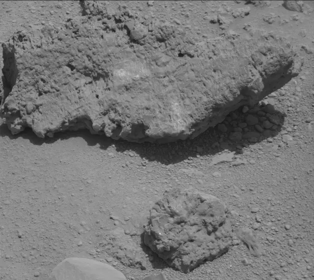 Sol 429: Mast Camera (Mastcam)