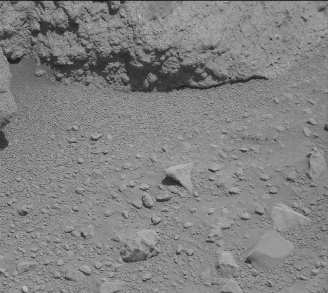 Sol 429: Mast Camera (Mastcam)