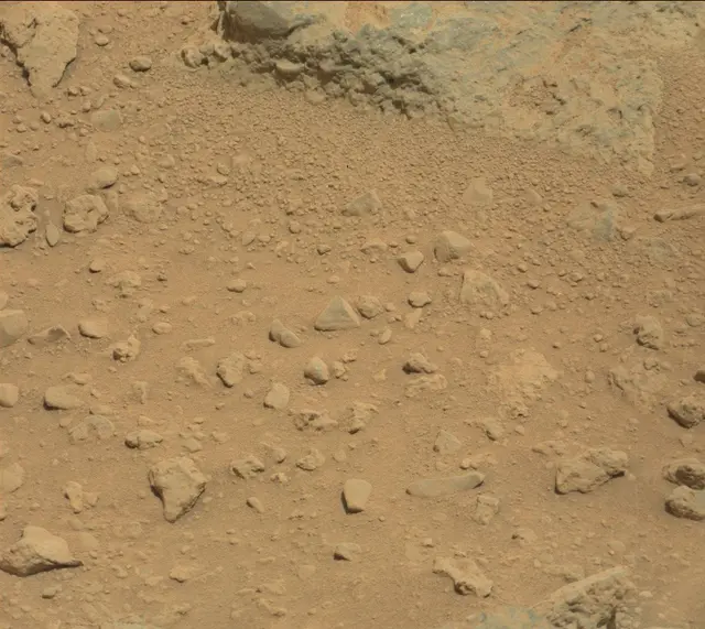 Sol 429: Mast Camera (Mastcam)