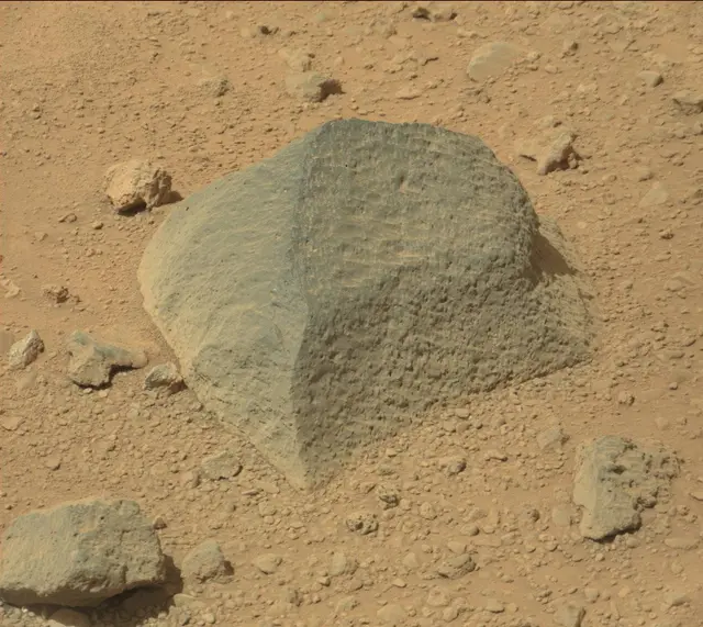 Sol 431: Mast Camera (Mastcam)
