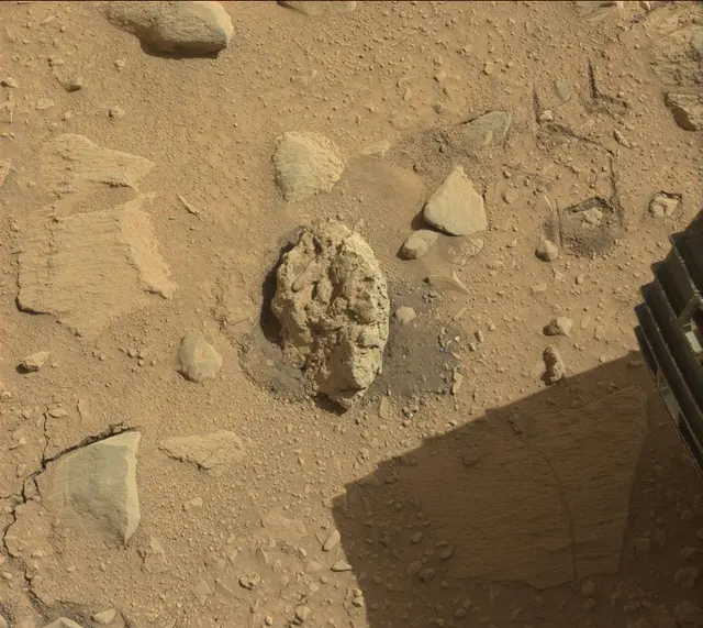 Sol 433: Mast Camera (Mastcam)
