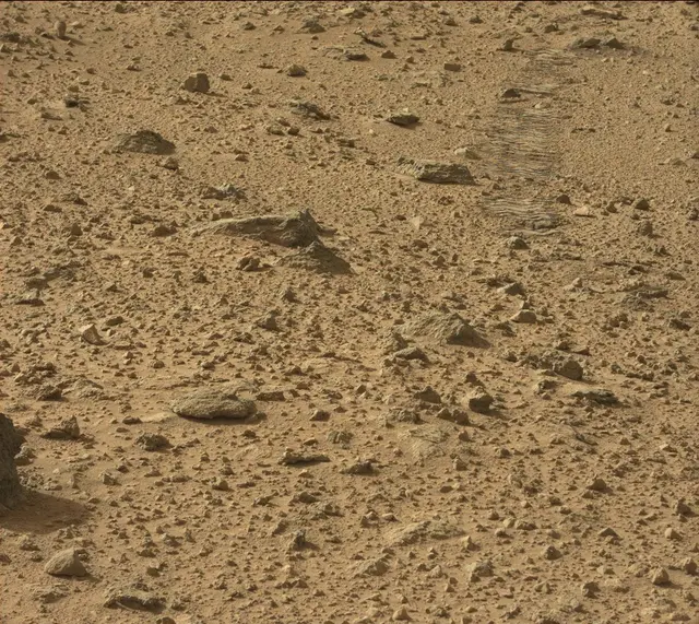 Sol 437: Mast Camera (Mastcam)