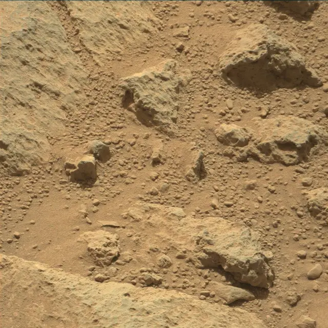 Sol 437: Mast Camera (Mastcam)