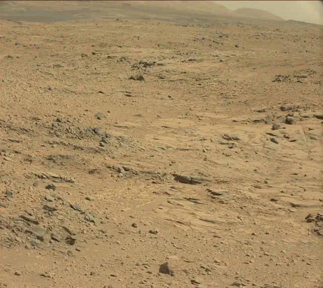Sol 438: Mast Camera (Mastcam)