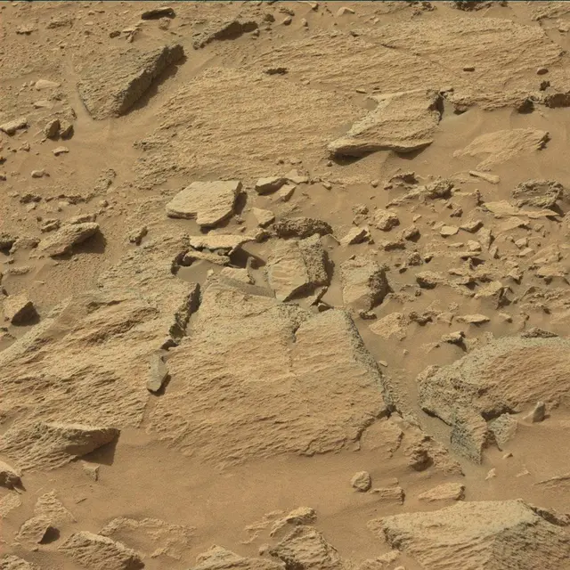 Sol 438: Mast Camera (Mastcam)