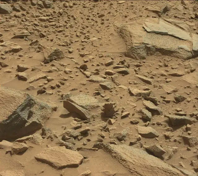 Sol 438: Mast Camera (Mastcam)