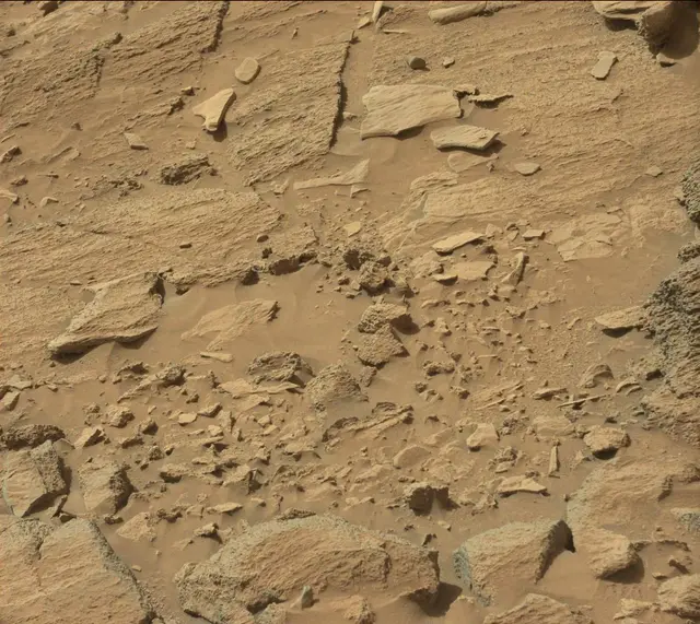 Sol 438: Mast Camera (Mastcam)