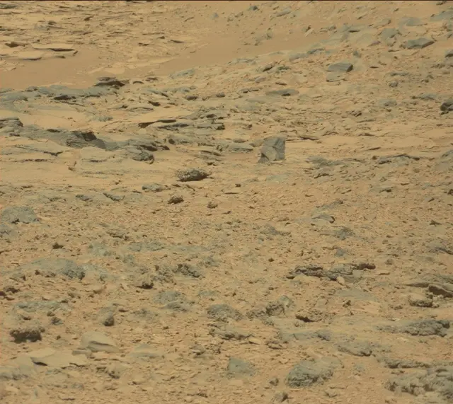 Sol 438: Mast Camera (Mastcam)