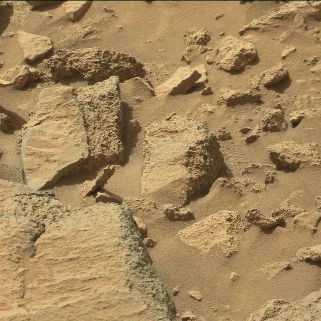 Sol 438: Mast Camera (Mastcam)