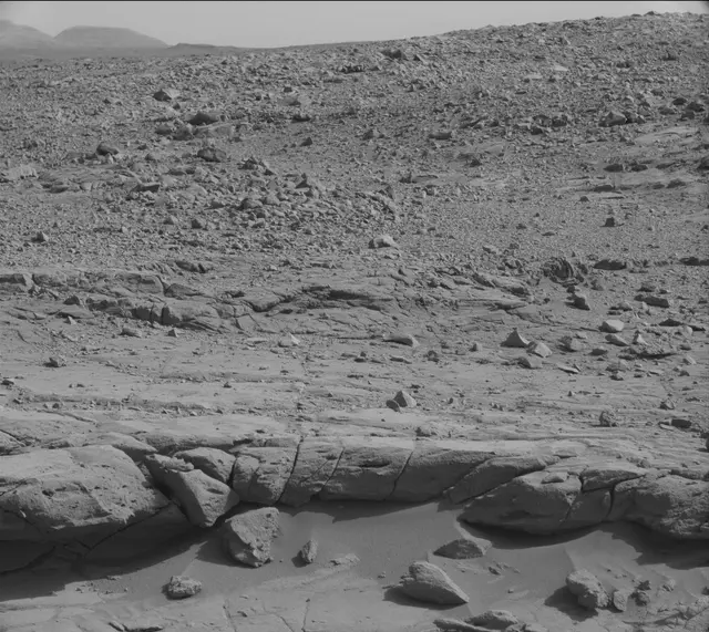 Sol 439: Mast Camera (Mastcam)