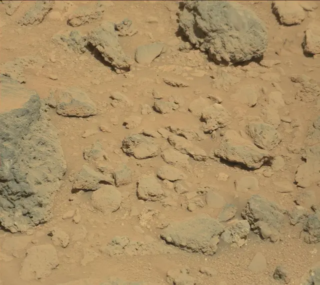 Sol 469: Mast Camera (Mastcam)
