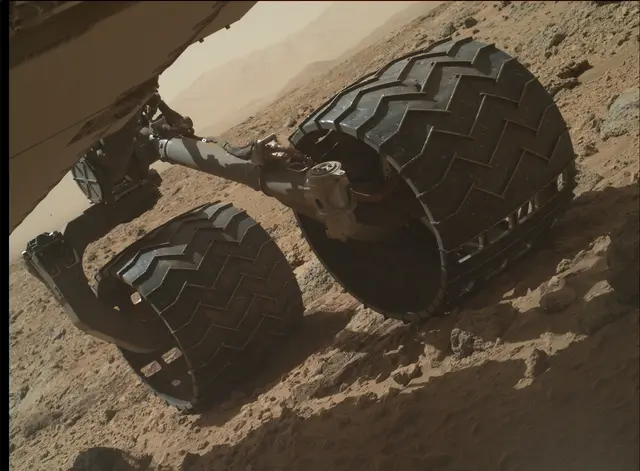 Sol 469: Mars Hand Lens Imager (MAHLI)
