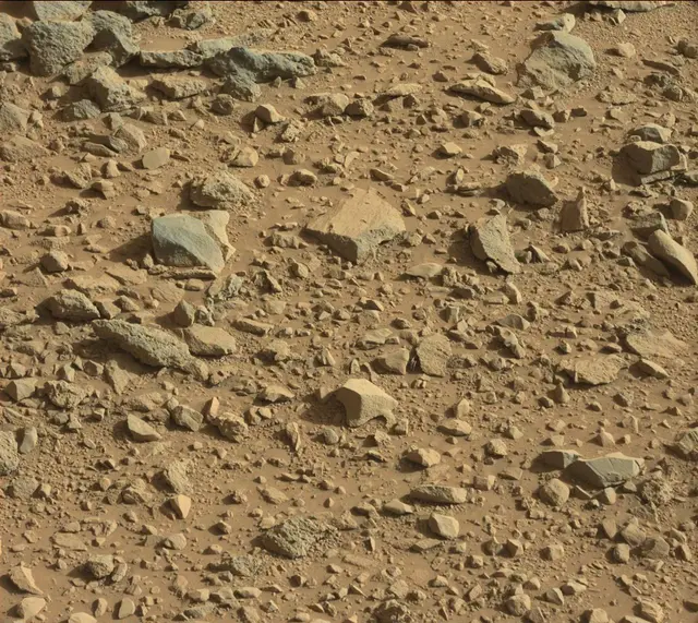 Sol 472: Mast Camera (Mastcam)