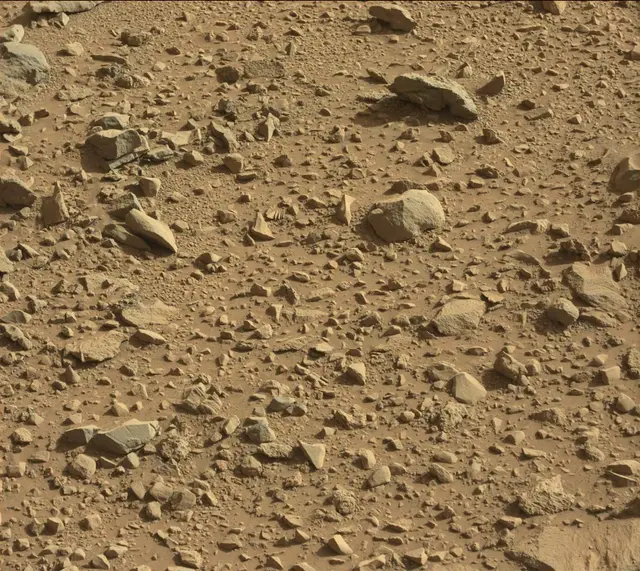 Sol 472: Mast Camera (Mastcam)