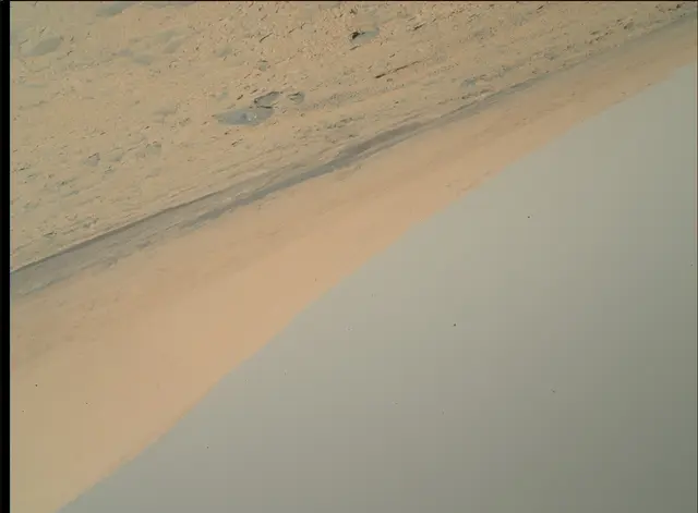 Sol 472: Mars Hand Lens Imager (MAHLI)