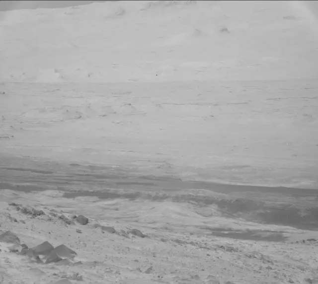 Sol 475: Mast Camera (Mastcam)