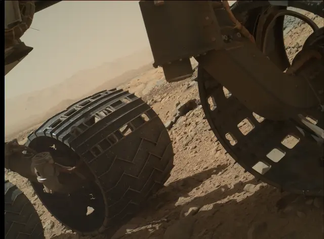 Sol 476: Mars Hand Lens Imager (MAHLI)