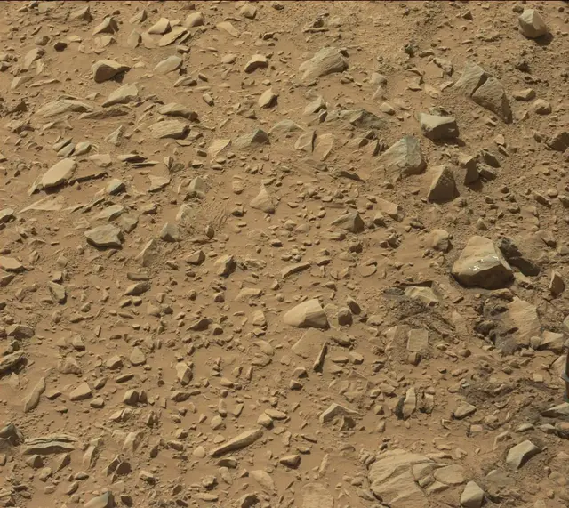 Sol 477: Mast Camera (Mastcam)