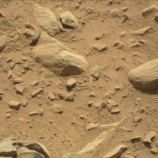 Sol 477: Mast Camera (Mastcam)