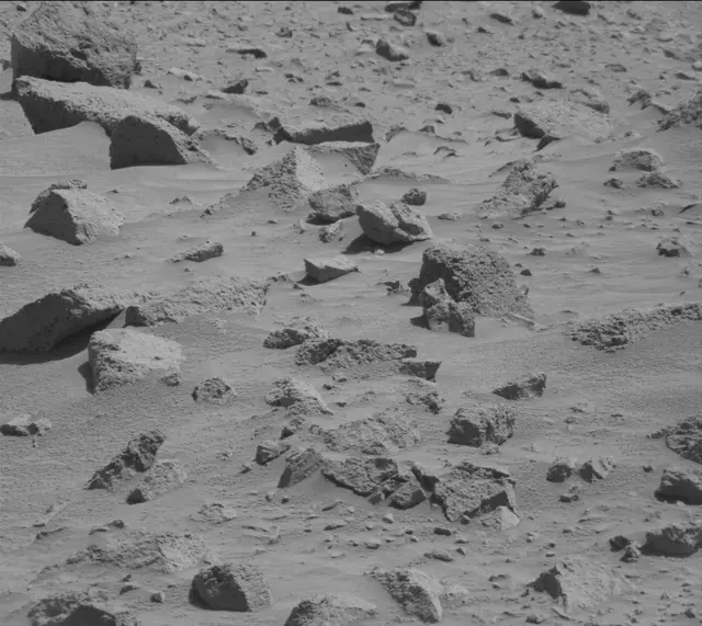 Sol 478: Mast Camera (Mastcam)