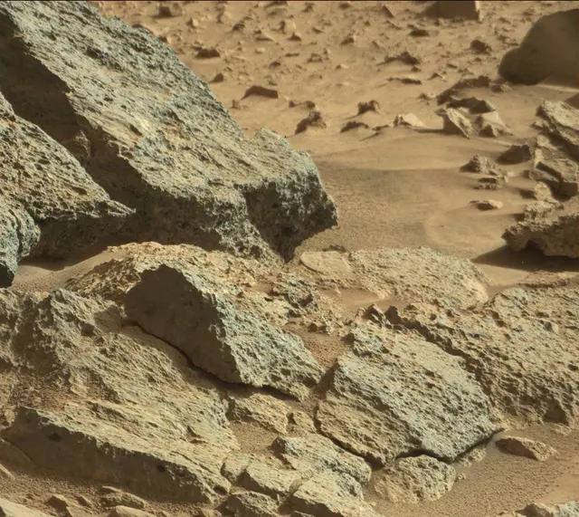 Sol 486: Mast Camera (Mastcam)
