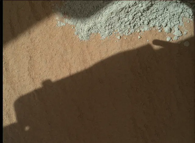 Sol 486: Mars Hand Lens Imager (MAHLI)