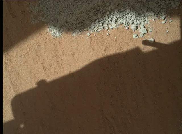 Sol 486: Mars Hand Lens Imager (MAHLI)
