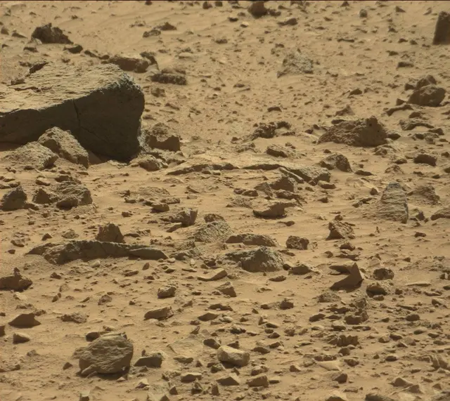 Sol 487: Mast Camera (Mastcam)