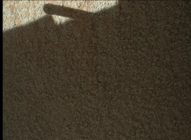 Sol 487: Mars Hand Lens Imager (MAHLI)