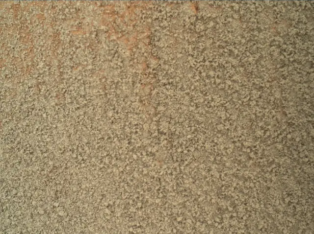 Sol 487: Mars Hand Lens Imager (MAHLI)