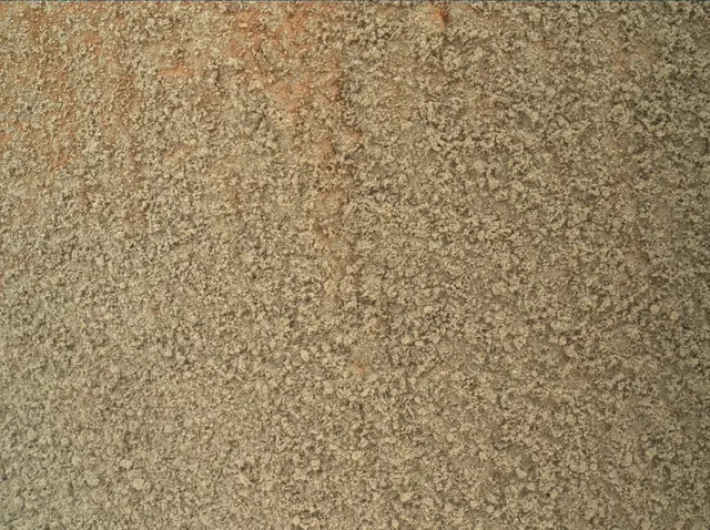 Sol 487: Mars Hand Lens Imager (MAHLI)