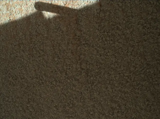 Sol 487: Mars Hand Lens Imager (MAHLI)