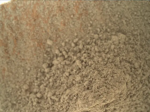 Sol 487: Mars Hand Lens Imager (MAHLI)