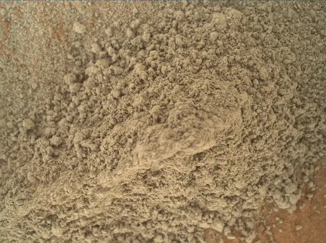 Sol 487: Mars Hand Lens Imager (MAHLI)