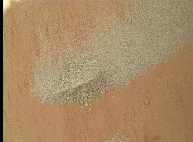 Sol 488: Mars Hand Lens Imager (MAHLI)
