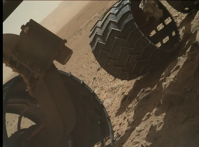 Sol 488: Mars Hand Lens Imager (MAHLI)