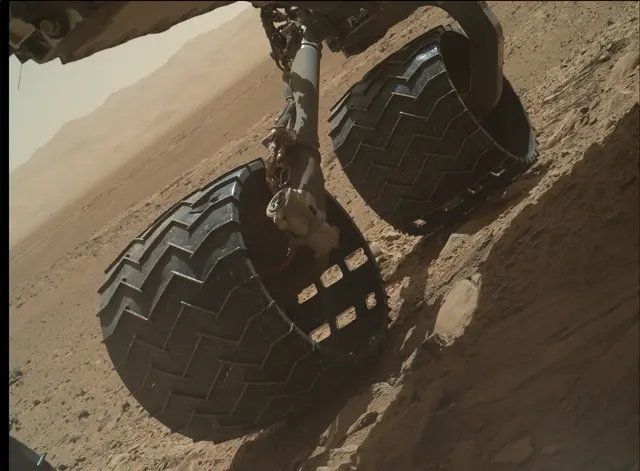 Sol 488: Mars Hand Lens Imager (MAHLI)