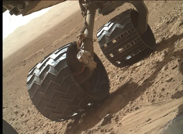 Sol 488: Mars Hand Lens Imager (MAHLI)