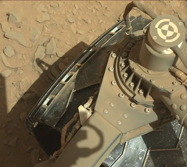 Sol 490: Mast Camera (Mastcam)