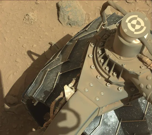 Sol 490: Mast Camera (Mastcam)