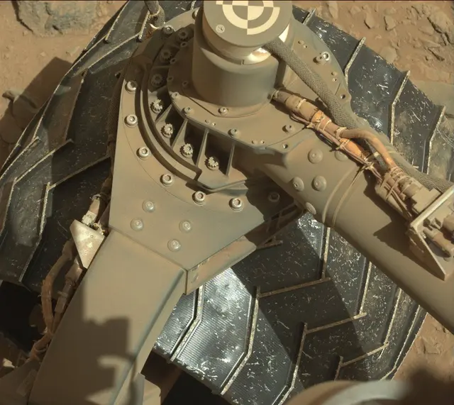 Sol 490: Mast Camera (Mastcam)