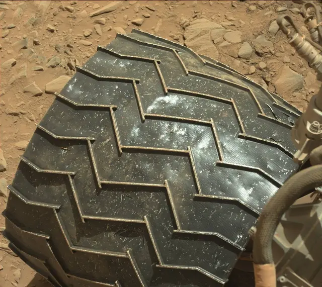 Sol 490: Mast Camera (Mastcam)