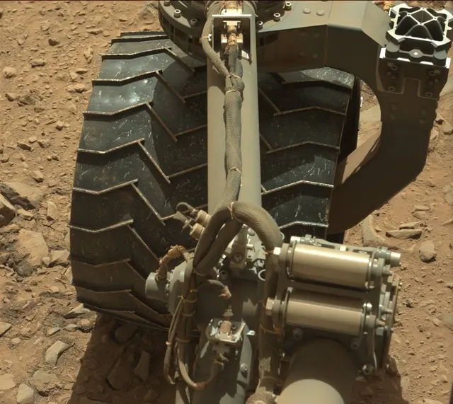Sol 490: Mast Camera (Mastcam)