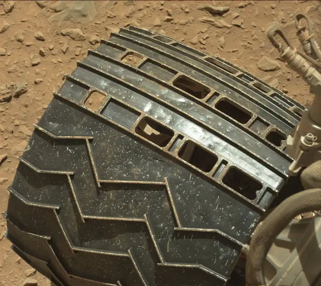 Sol 490: Mast Camera (Mastcam)