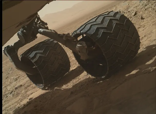 Sol 490: Mars Hand Lens Imager (MAHLI)