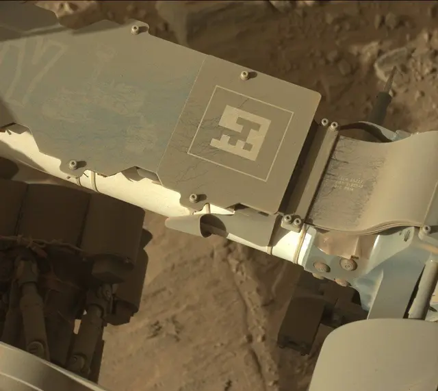 Sol 493: Mast Camera (Mastcam)