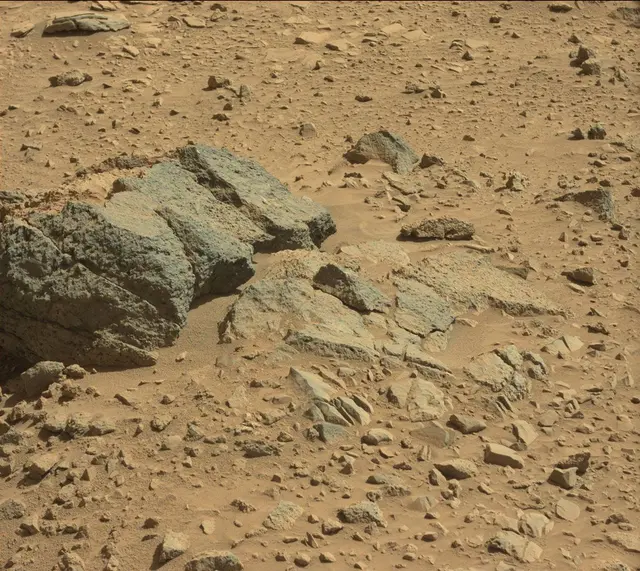 Sol 493: Mast Camera (Mastcam)